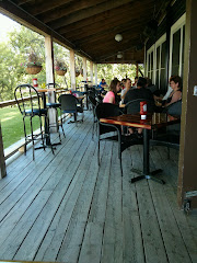 Restaurant near Happy Motel